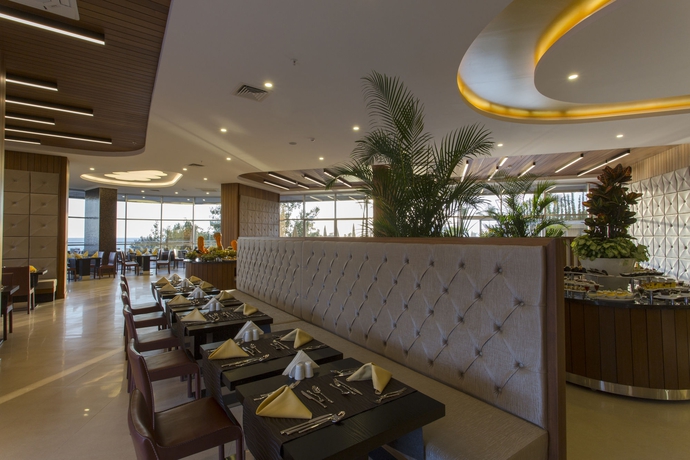 Imagen del bar/restaurante del Michell Hotel - Adults Only - All Inclusive. Foto 7