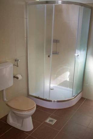 Imagen de la habitación del Microstore Airport Panzio. Foto 10