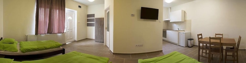 Imagen de la habitación del Microstore Airport Panzio. Foto 12