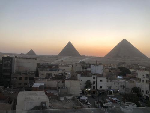 Imagen de la habitación del Middle East pyramids View, Giza. Foto 17