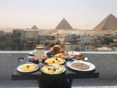 Imagen general del Middle East pyramids View, Giza. Foto 1