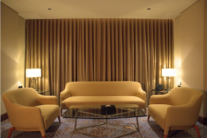 Imagen de la habitación del Midpoint Hotel. Foto 6
