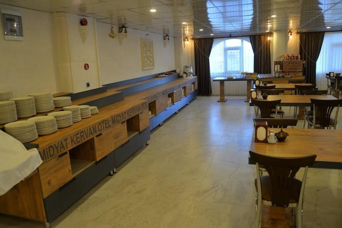 Imagen del bar/restaurante del Midyat KERVAN Otel. Foto 5