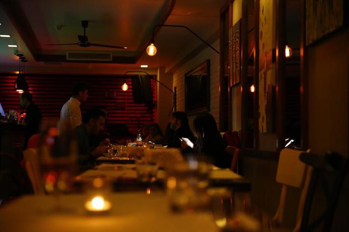 Imagen del bar/restaurante del Mien Suites. Foto 2