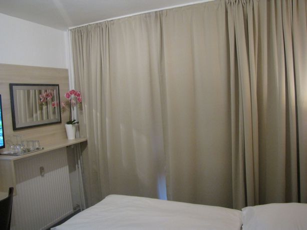 Imagen de la habitación del Milano Hotel. Foto 13