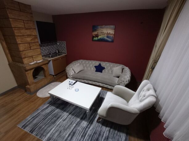 Imagen de la habitación del Milenyum House Suite. Foto 15