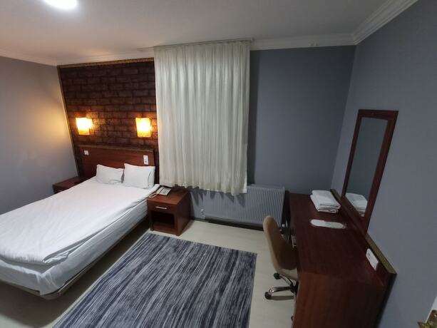 Imagen de la habitación del Milenyum House Suite. Foto 20