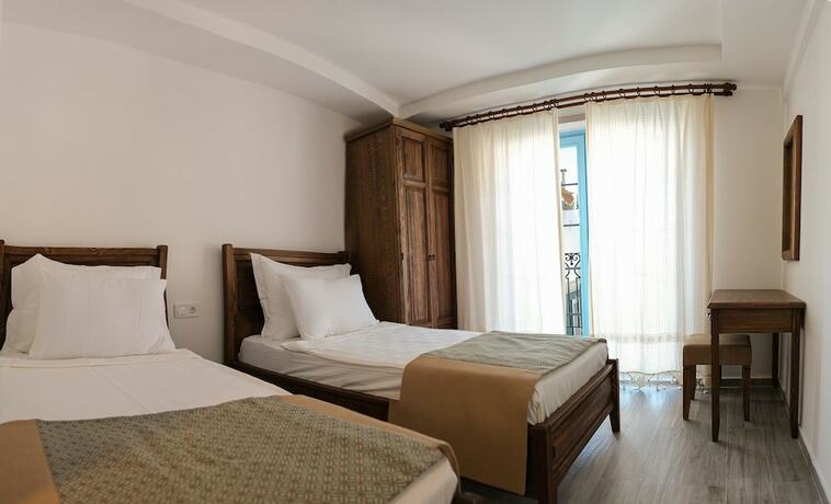 Imagen de la habitación del Mimas Marine Hotel. Foto 8