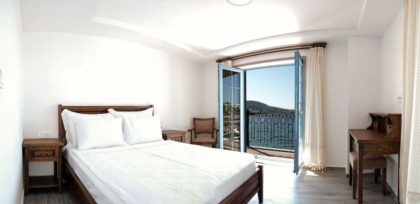 Imagen de la habitación del Mimas Marine Hotel. Foto 11