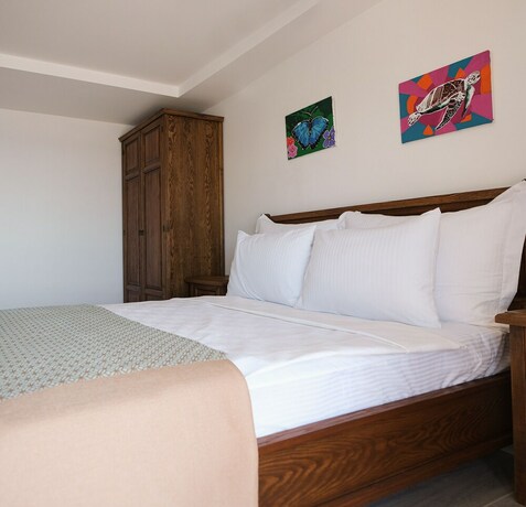 Imagen de la habitación del Mimas Marine Hotel. Foto 15