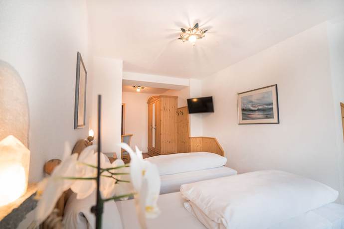 Imagen de la habitación del Mineralienhotel Natznerhof. Foto 2