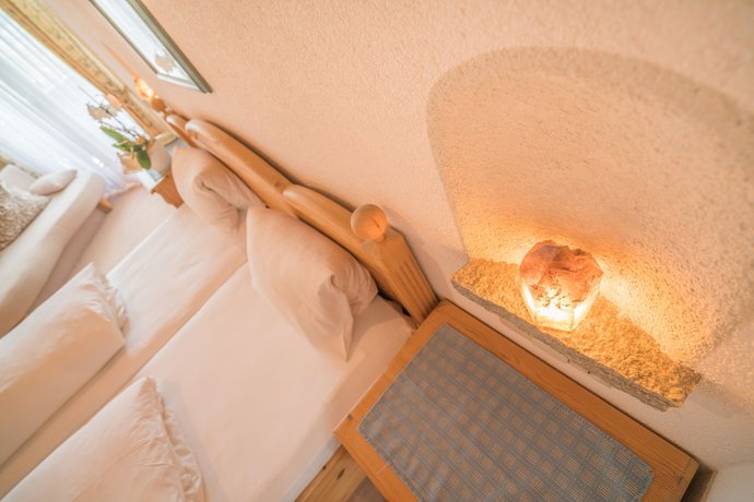 Imagen de la habitación del Mineralienhotel Natznerhof. Foto 10