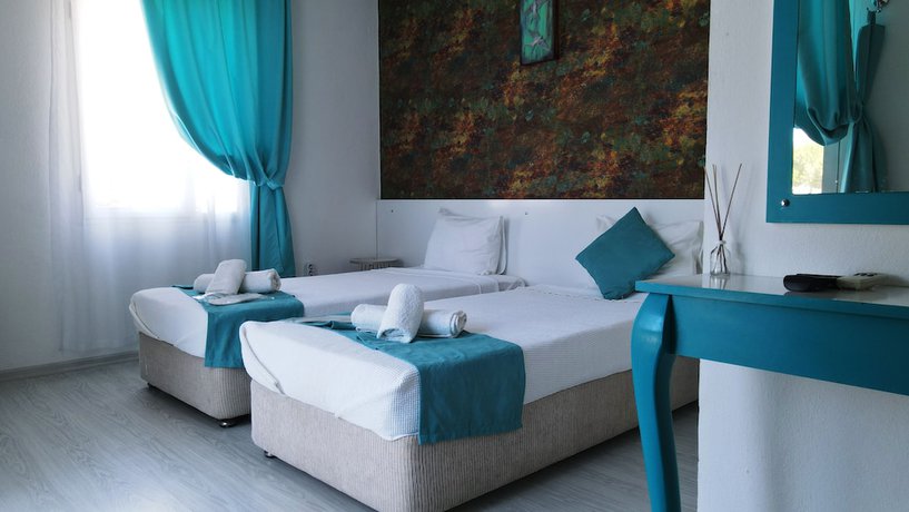 Imagen de la habitación del Minerva Port Hotel. Foto 6