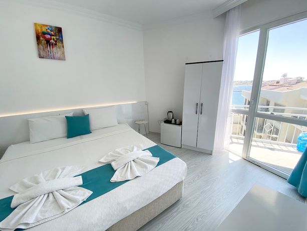 Imagen de la habitación del Minerva Port Hotel. Foto 9