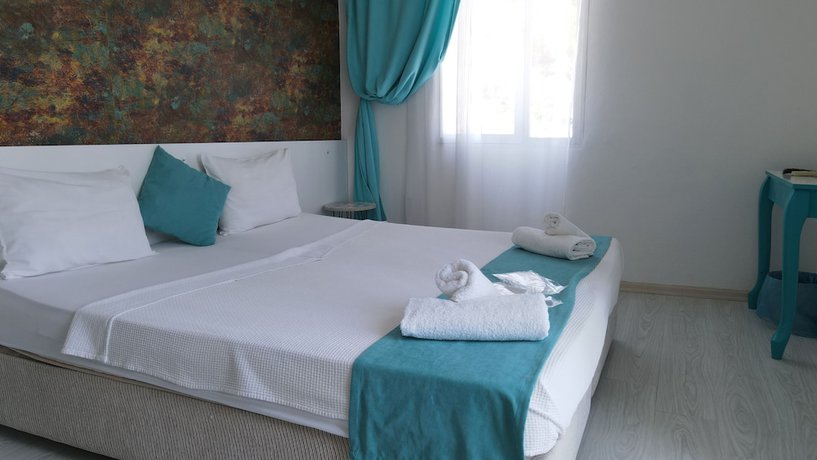 Imagen de la habitación del Minerva Port Hotel. Foto 12