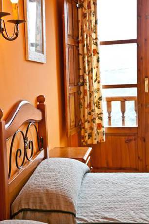 Imagen de la habitación del Mirador De Enterrias. Foto 8