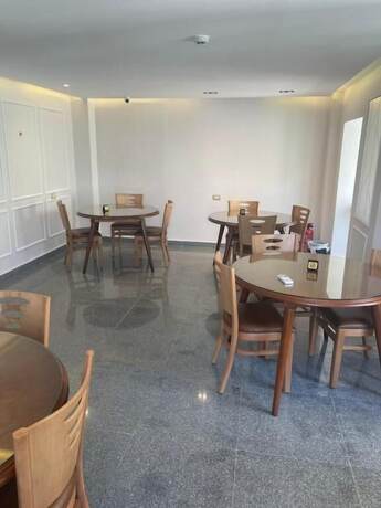 Imagen del bar/restaurante del Miramar Evergreen Hotel. Foto 17