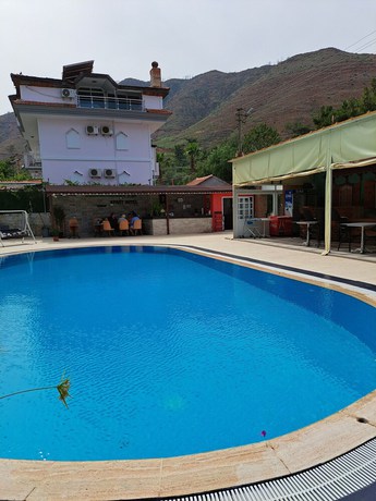 Imagen de la piscina del Miramonte Apart Hotel. Foto 20