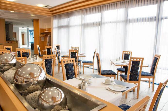 Imagen del bar/restaurante del Miratel Hotel. Foto 4