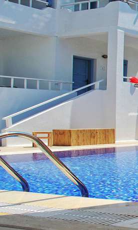 Imagen de la piscina del Misket Hotel. Foto 20