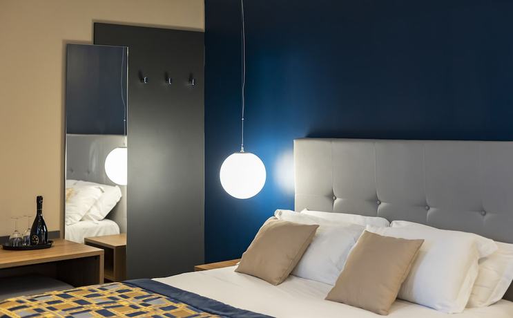 Imagen de la habitación del Missori Suites. Foto 16