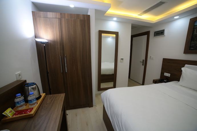 Imagen de la habitación del Mitani Suites. Foto 4
