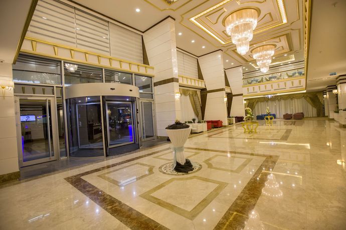 Imagen de los interiores del Mitannia Regency Hotel. Foto 12