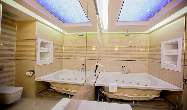 Imagen de la habitación del Mitannia Regency Hotel. Foto 9