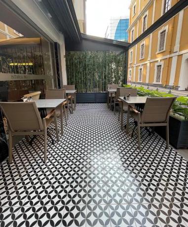 Imagen general del Mithras Hotel. Foto 6
