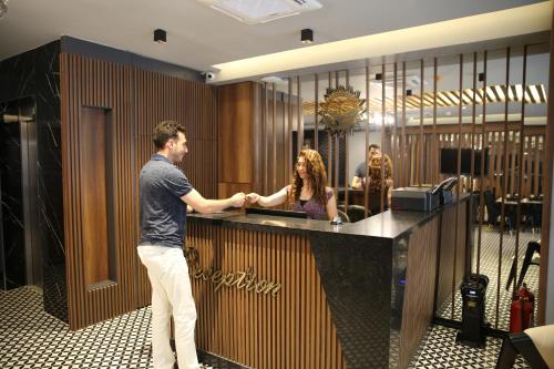Imagen general del Mithras Hotel. Foto 9