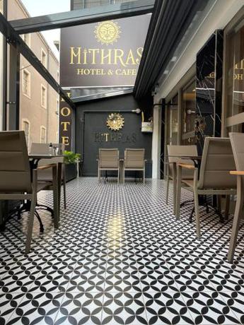 Imagen general del Mithras Hotel. Foto 10