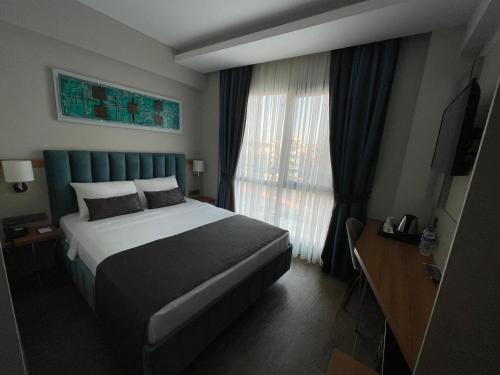 Imagen general del Mithras Hotel. Foto 18