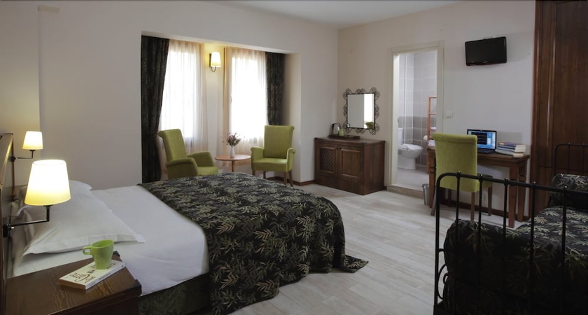 Imagen de la habitación del Mitos Hotel. Foto 3