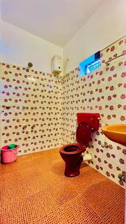 Imagen de la habitación del Mitra Hostel (By The Pool). Foto 15