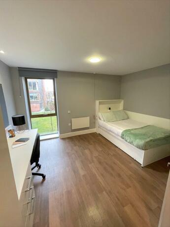 Imagen general del Modern Ensuite Rooms with Shared Kitchen at Tramways in Chester for Students Only. Foto 14