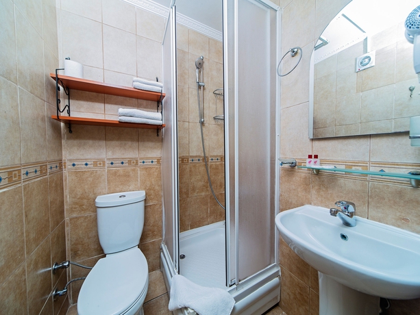 Imagen de la habitación del Modern Sultan Hotel. Foto 8