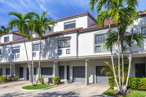 Imagen general del Modern Townhouse Apartments near the Turnberry Golf Course, Aventura Mall, and Sunny Isles Beach Pro. Foto 5