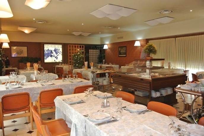 Imagen del bar/restaurante del Modo Hotel. Foto 5