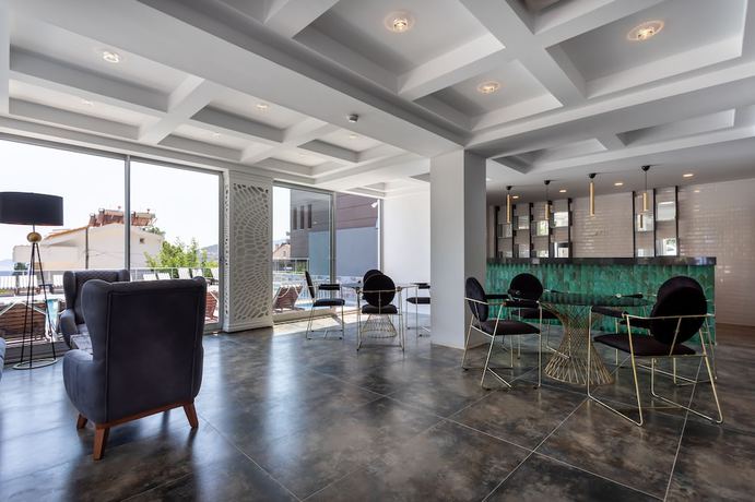 Imagen de los interiores del Mogons Exclusive Hotel. Foto 17