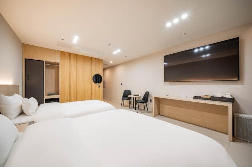 Imagen de la habitación del Mokpo Brown Dot Hotel Namak. Foto 15