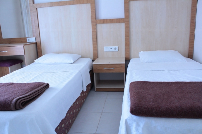 Imagen de la habitación del Mola Hotel. Foto 8