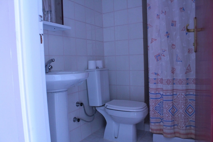 Imagen de la habitación del Mola Hotel. Foto 16