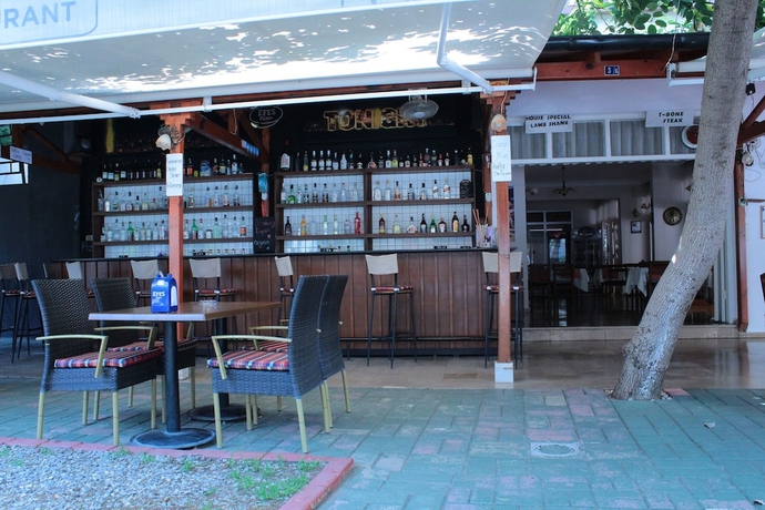Imagen del bar/restaurante del Mola Hotel. Foto 5