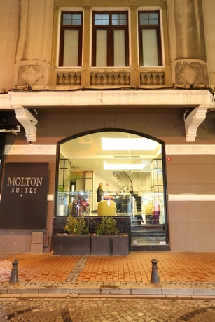 Imagen de los interiores del Molton Nisantasi Suites. Foto 17