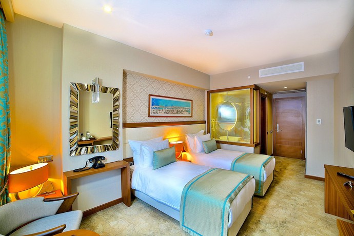 Imagen de la habitación del Momento Golden Horn Hotel. Foto 11