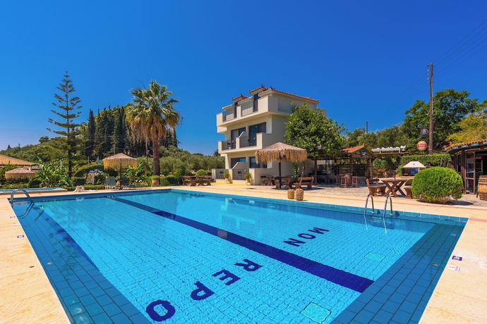Imagen de la piscina del Mon Repo Suites. Foto 11