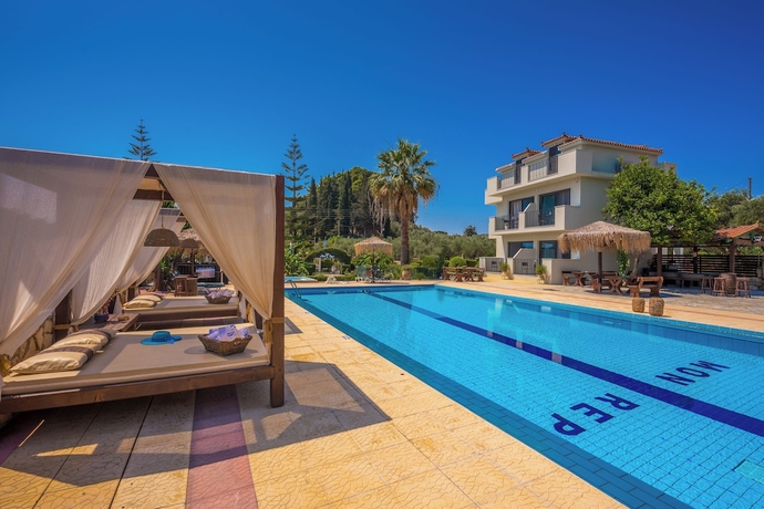 Imagen de la piscina del Mon Repo Suites. Foto 14