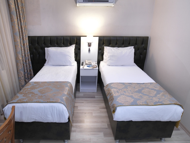 Imagen de la habitación del Monarch Hotel. Foto 8