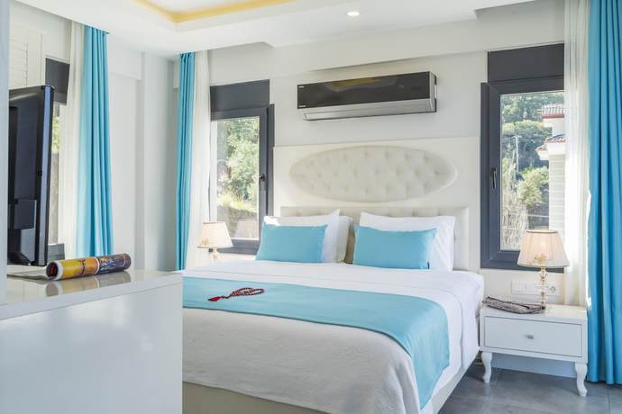 Imagen de la habitación del Monastery Suites Hotel. Foto 6