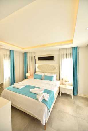 Imagen de la habitación del Monastery Suites Hotel. Foto 11
